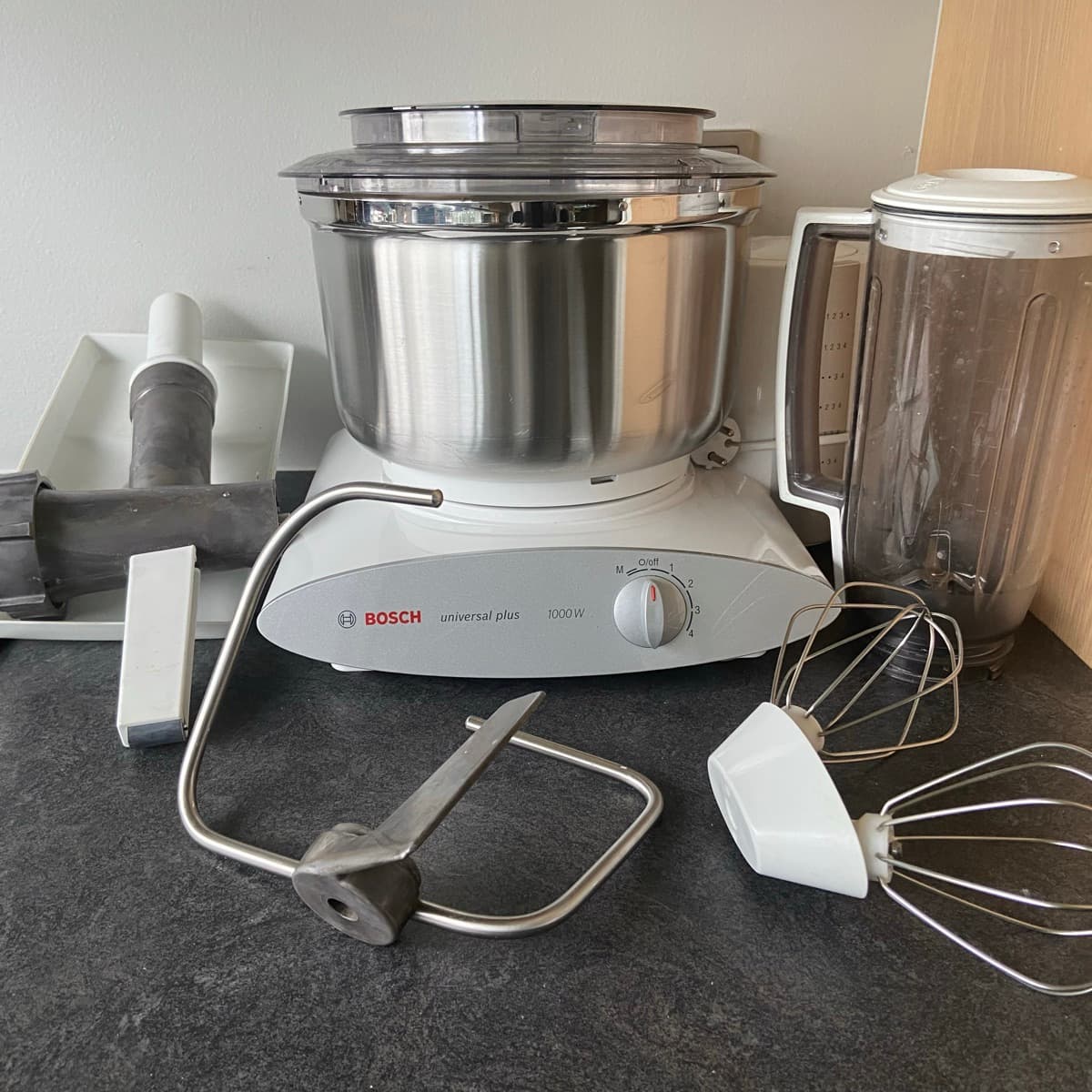 Bosch eldhúsvél með fylgihlutum
