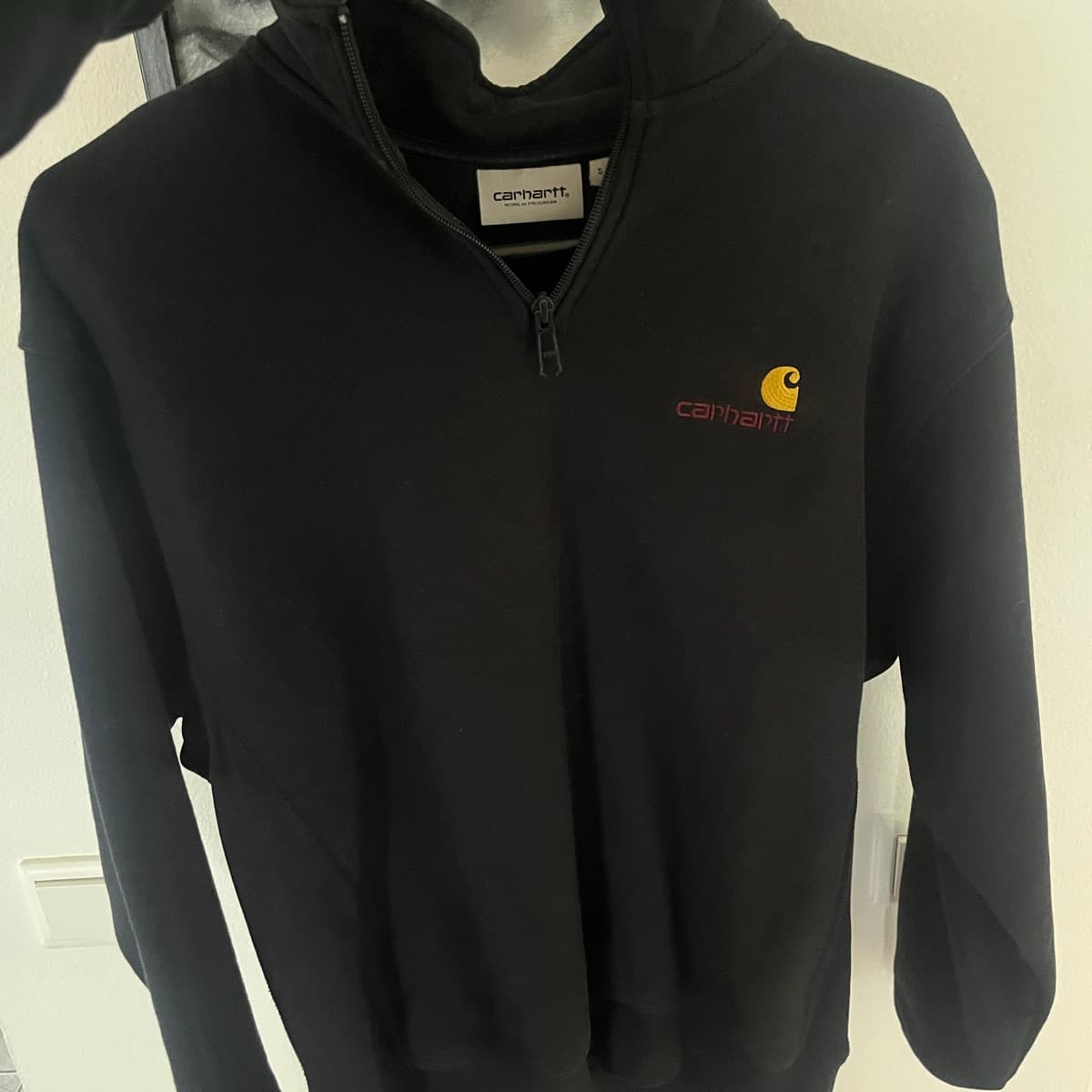 Carhartt rennd peysa