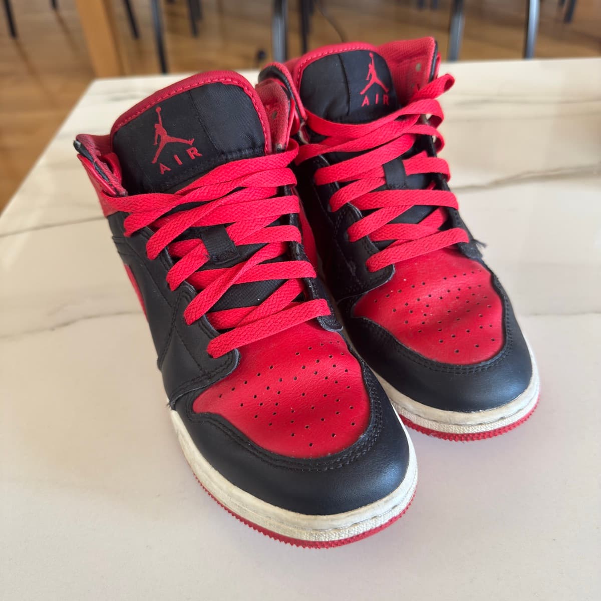 Air Jordan skór 36