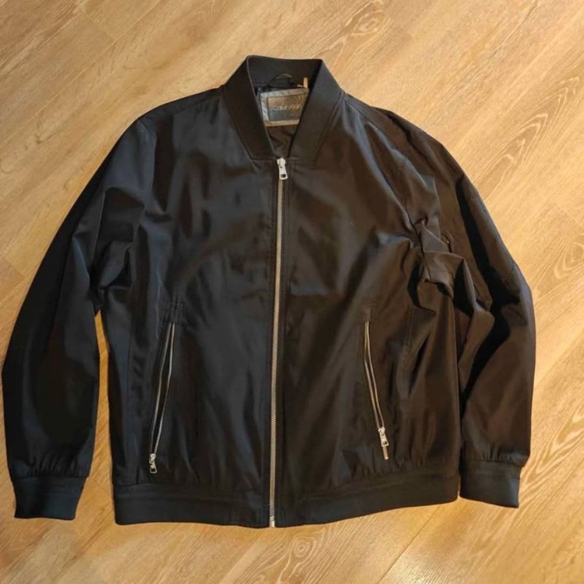Calvin Klein bomberjakki