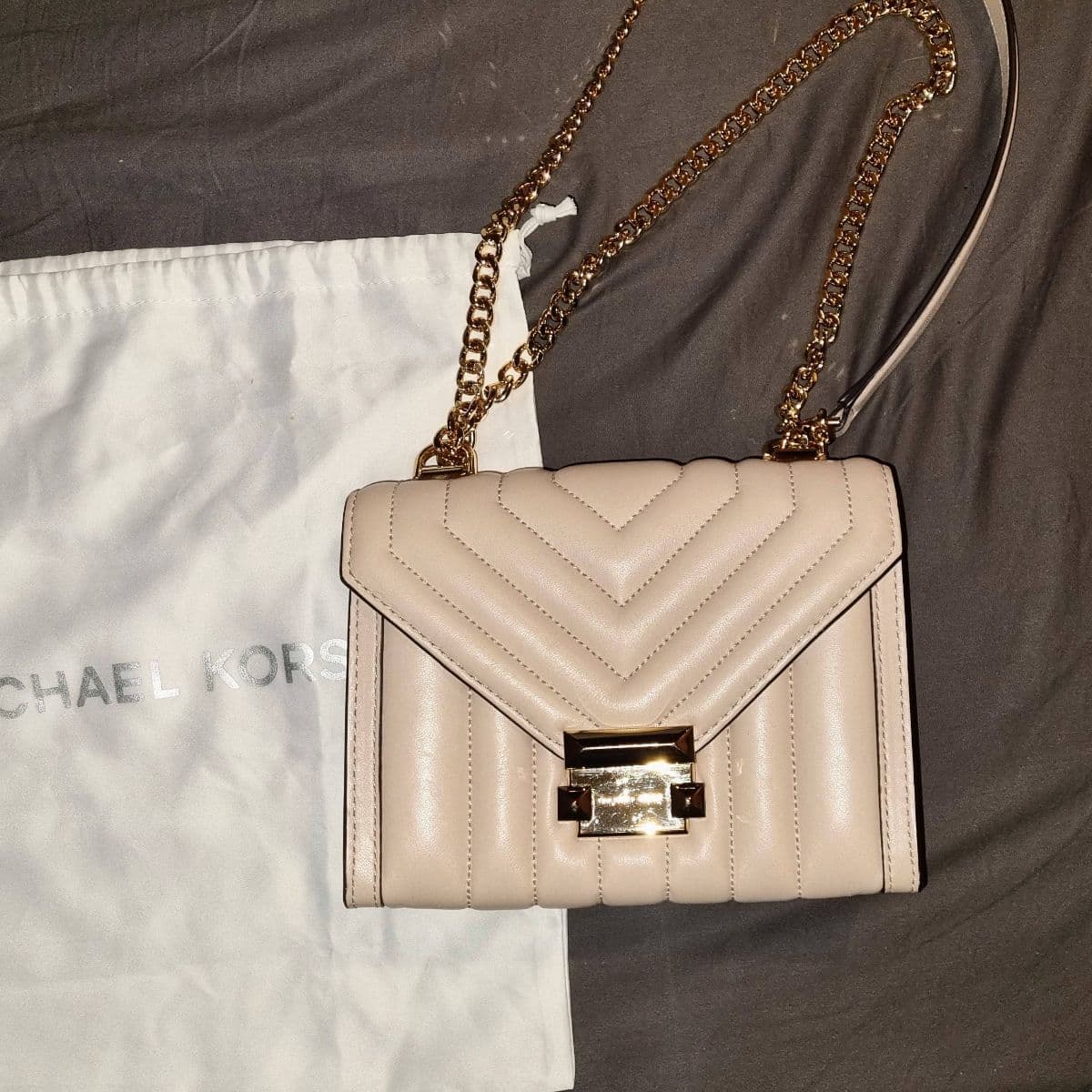 Michael Kors taska