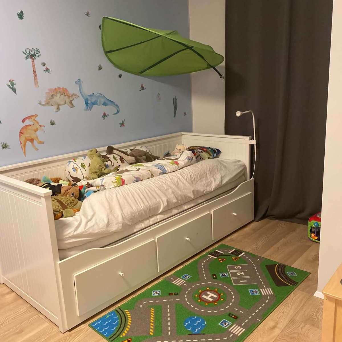 Hemnes svefnsófi/gestarúm/ barnarúm