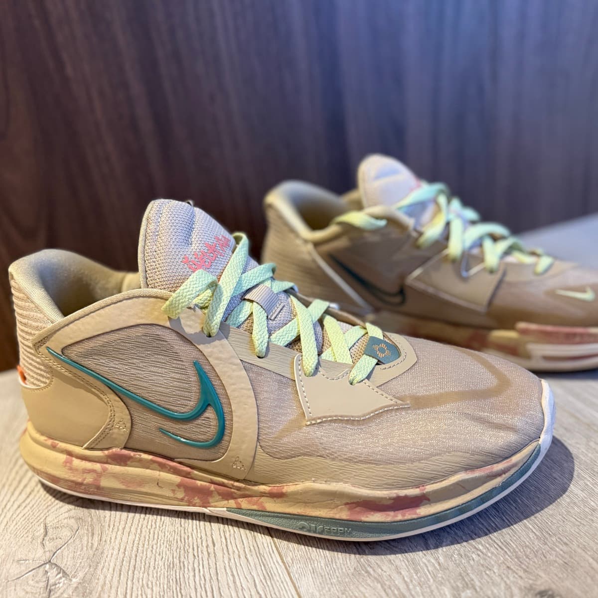 Nike Kyrie körfuboltaskór