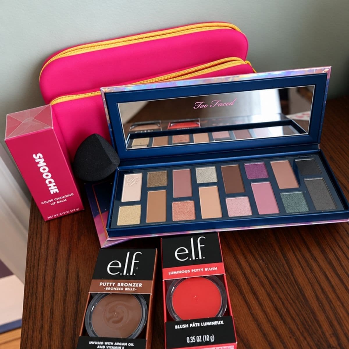 Too Faced og e.l.f. snyrtivörusett