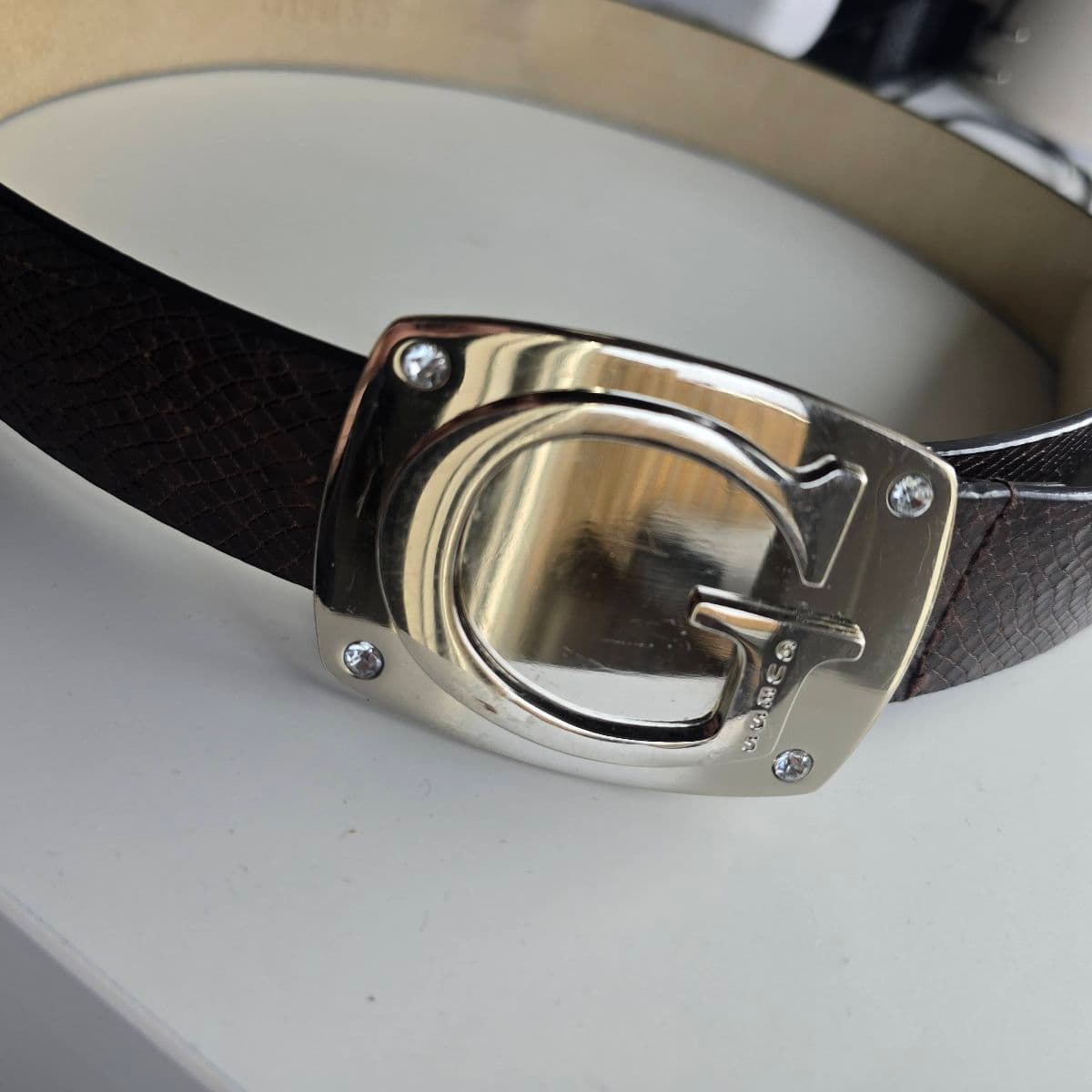 Guess belti frá 2000-2010