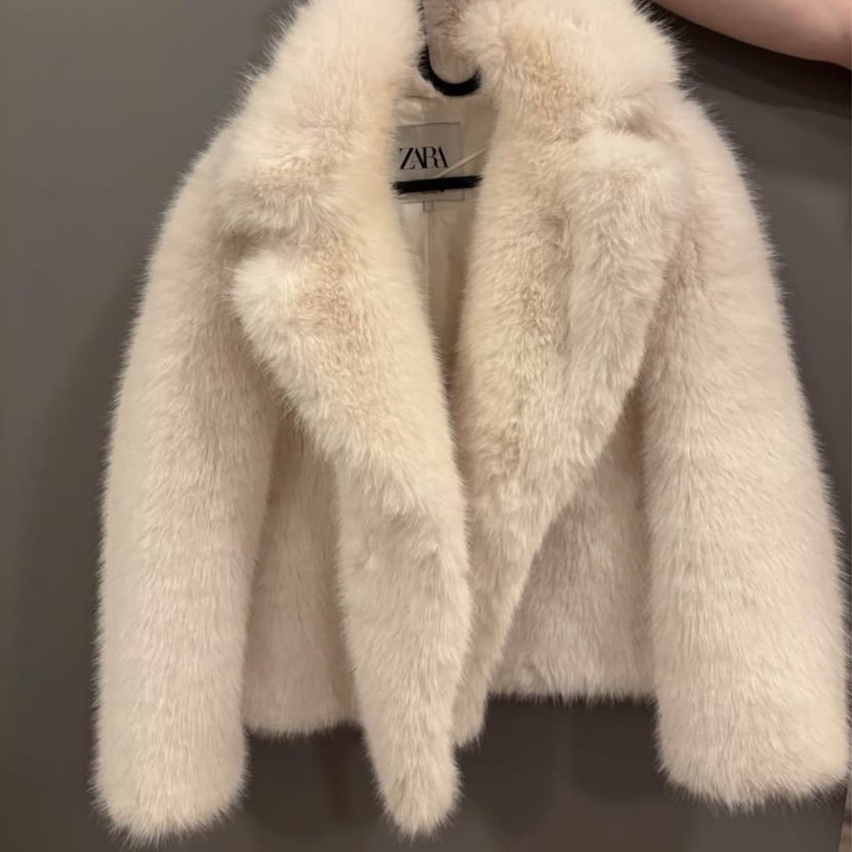 Zara pels