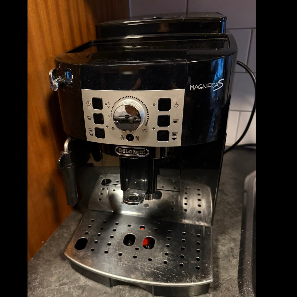 DeLonghi Magnifica S kaffivél