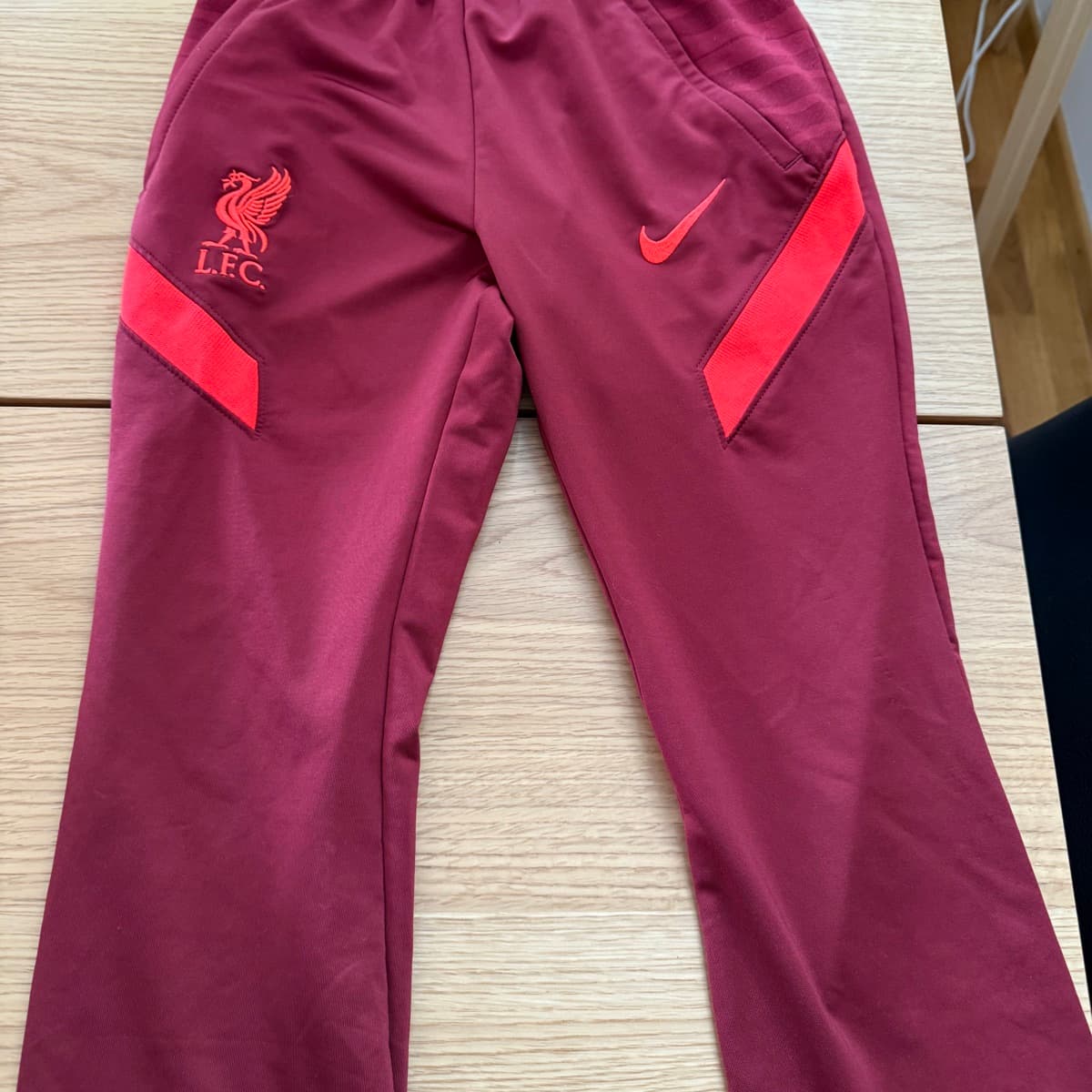 Nike Liverpool FC æfingabuxur